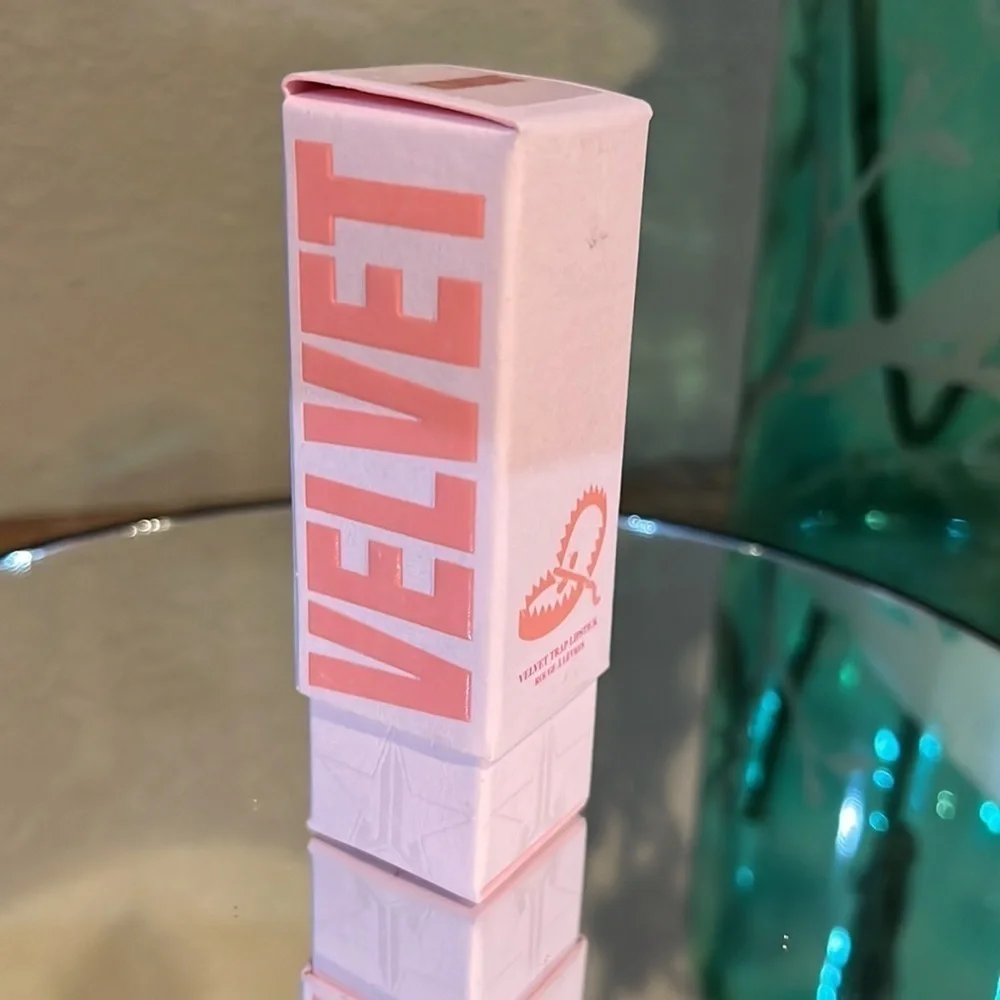 Jeffree Star Velvet Trap lipstick in color Kumquat. New!